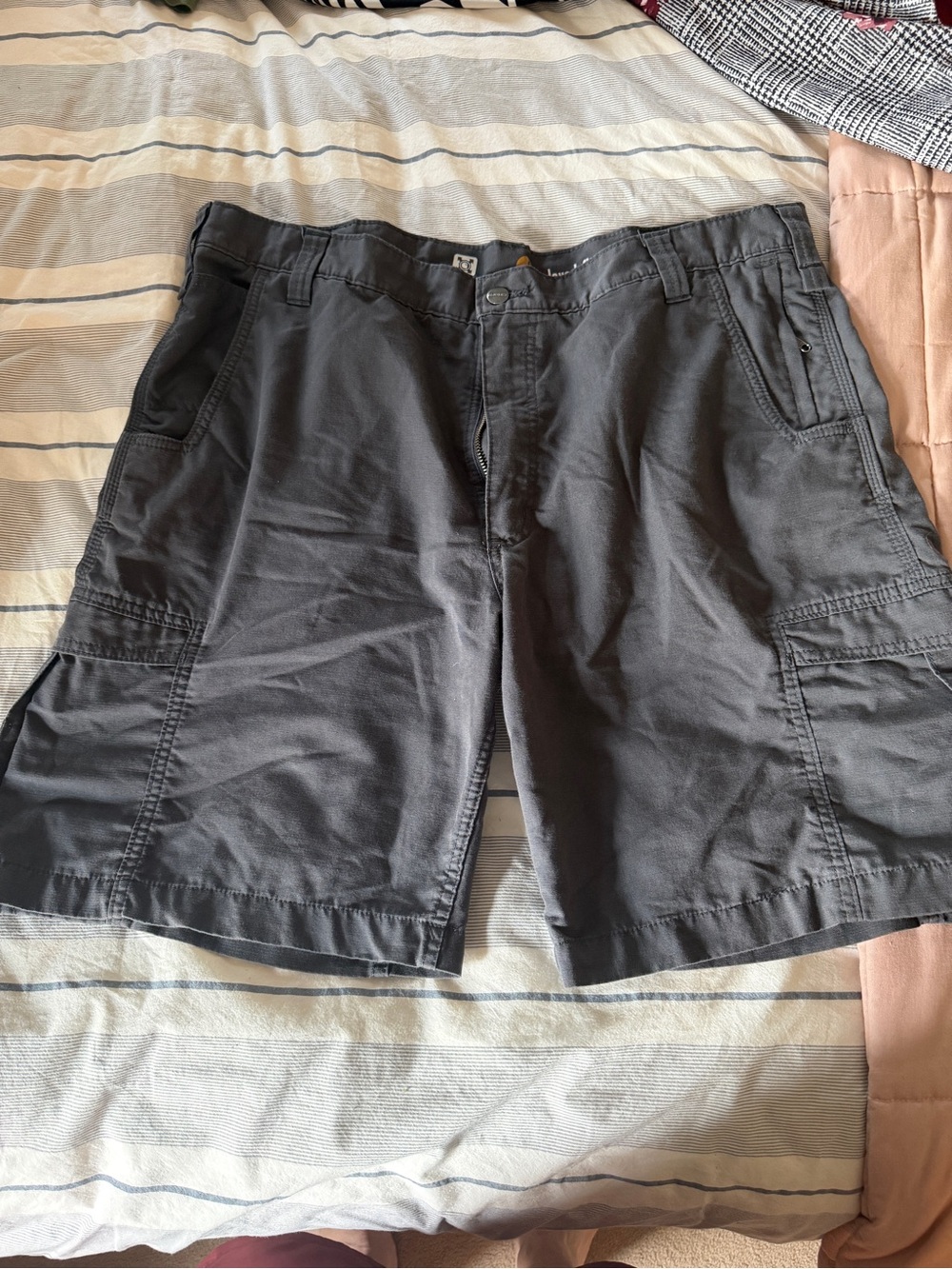 Men’s Gray Cargo Shorts - Casual Utility Style